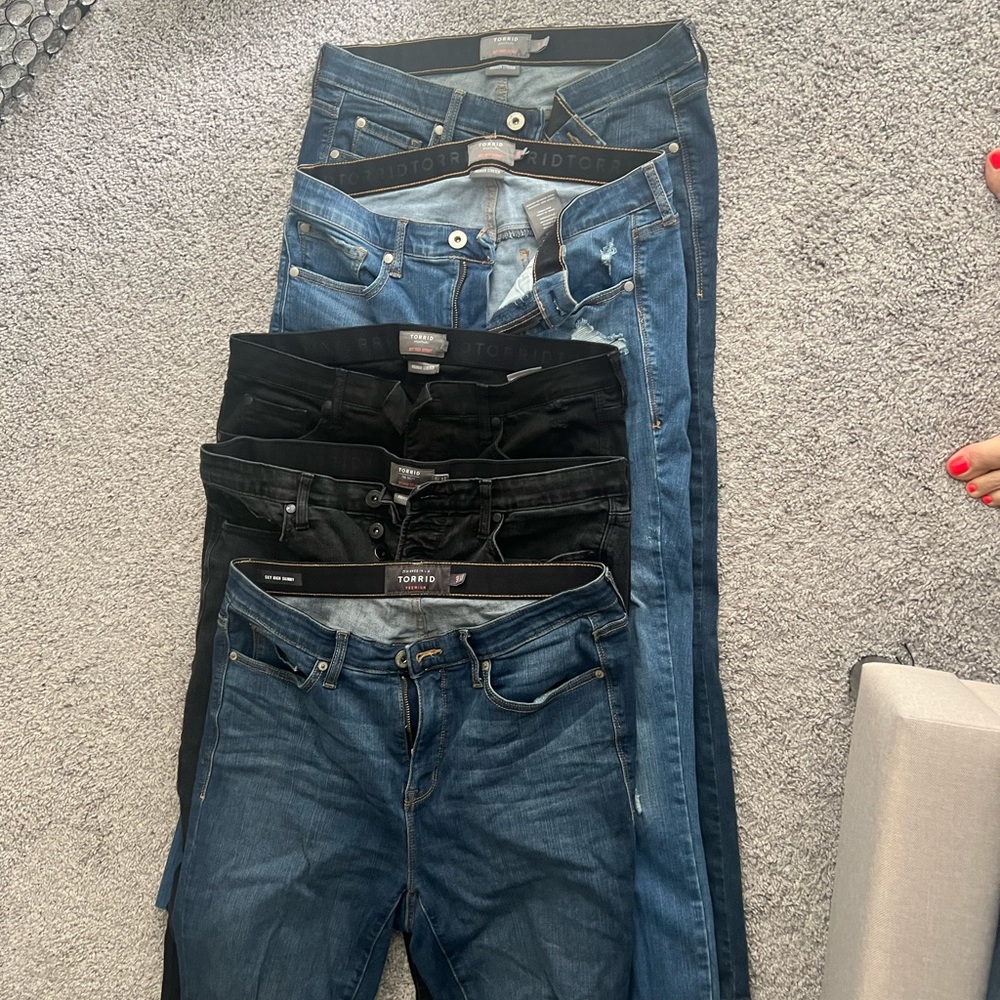 Lot of 5 pairs of torrid jeans “sky hi skinny” 4 pairs 14R and one pair 14T